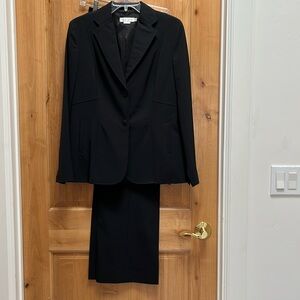 Garfield and Marks two piece pants suit